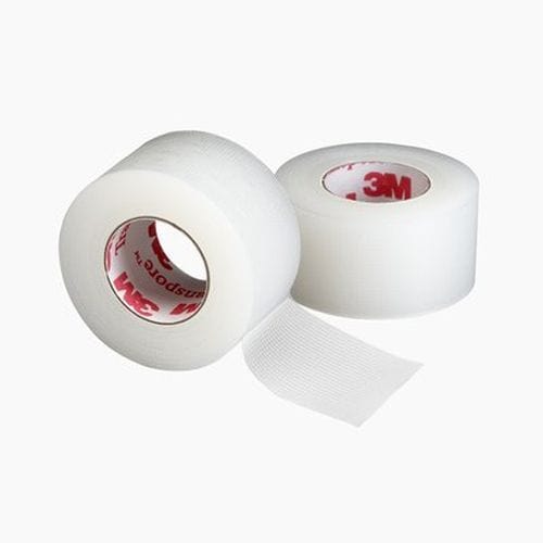 3m-transpore-2-5cm-x-9-1m-3mm1527-1-ea-31689435381843.jpg 3M Transpore Surgical Plastic Tape 25mmx9.1m - Image 1
